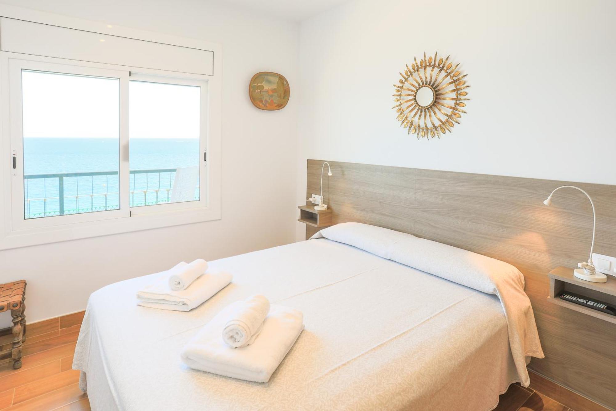 Pis Embaixador 1A Linea De Mar Apartment Platja d'Aro Ngoại thất bức ảnh